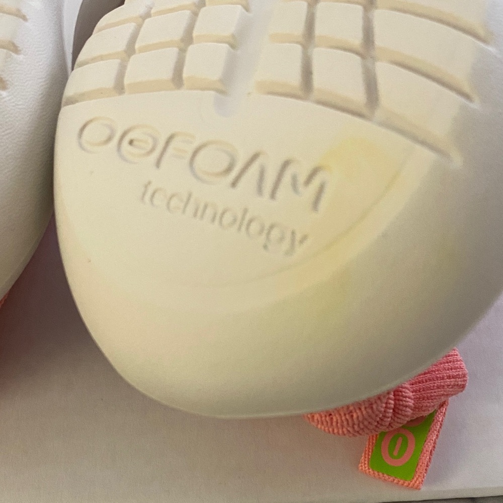 OOFOS Coral Slip-On Sneakers - Picture 6 of 14
